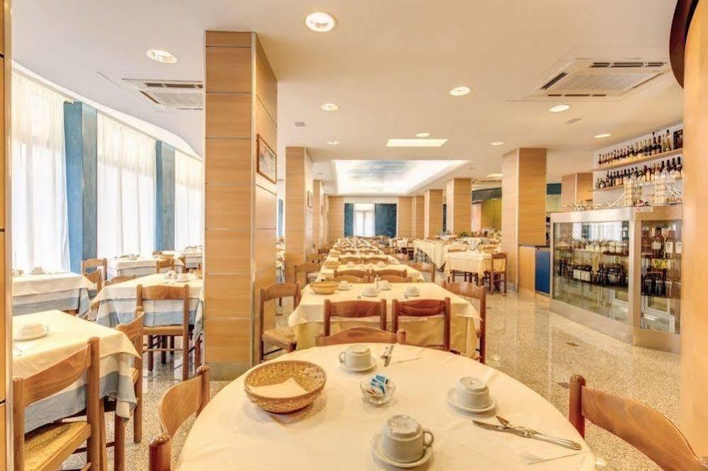 New Hotel 리도 디 예솔로 외부 사진